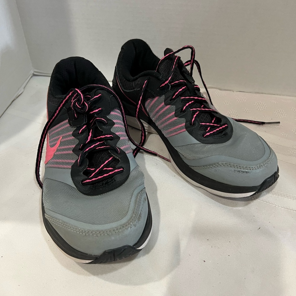 Nike Women’s DUAL FUSION X 'BLACK PINK POW' Size 8